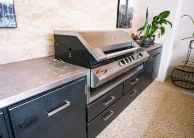 Gas appliance crafted from high-quality sheet metal fabrication