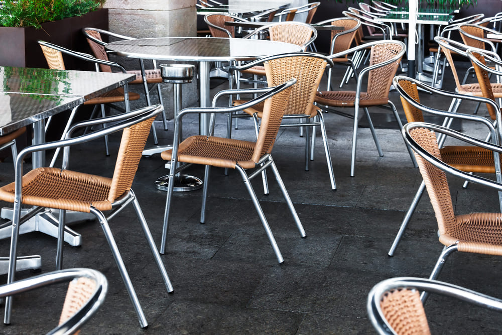 aluminium-tables-and-chairs