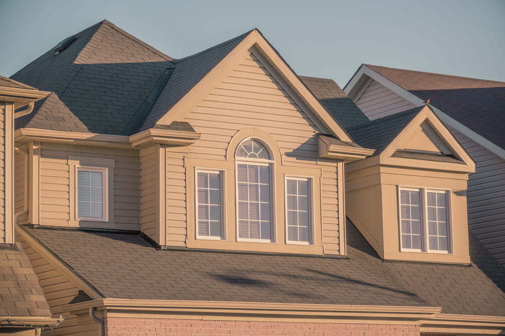 real-estate-home-with-aluminium-windows