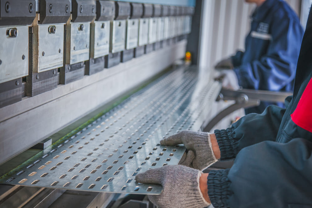 Aluminium vs. Steel in Sheet Metal Fabrication